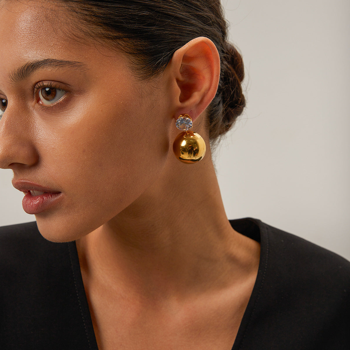 Gretta Gule Øreringe" can be rewritten as "Gretta Yellow Earrings.