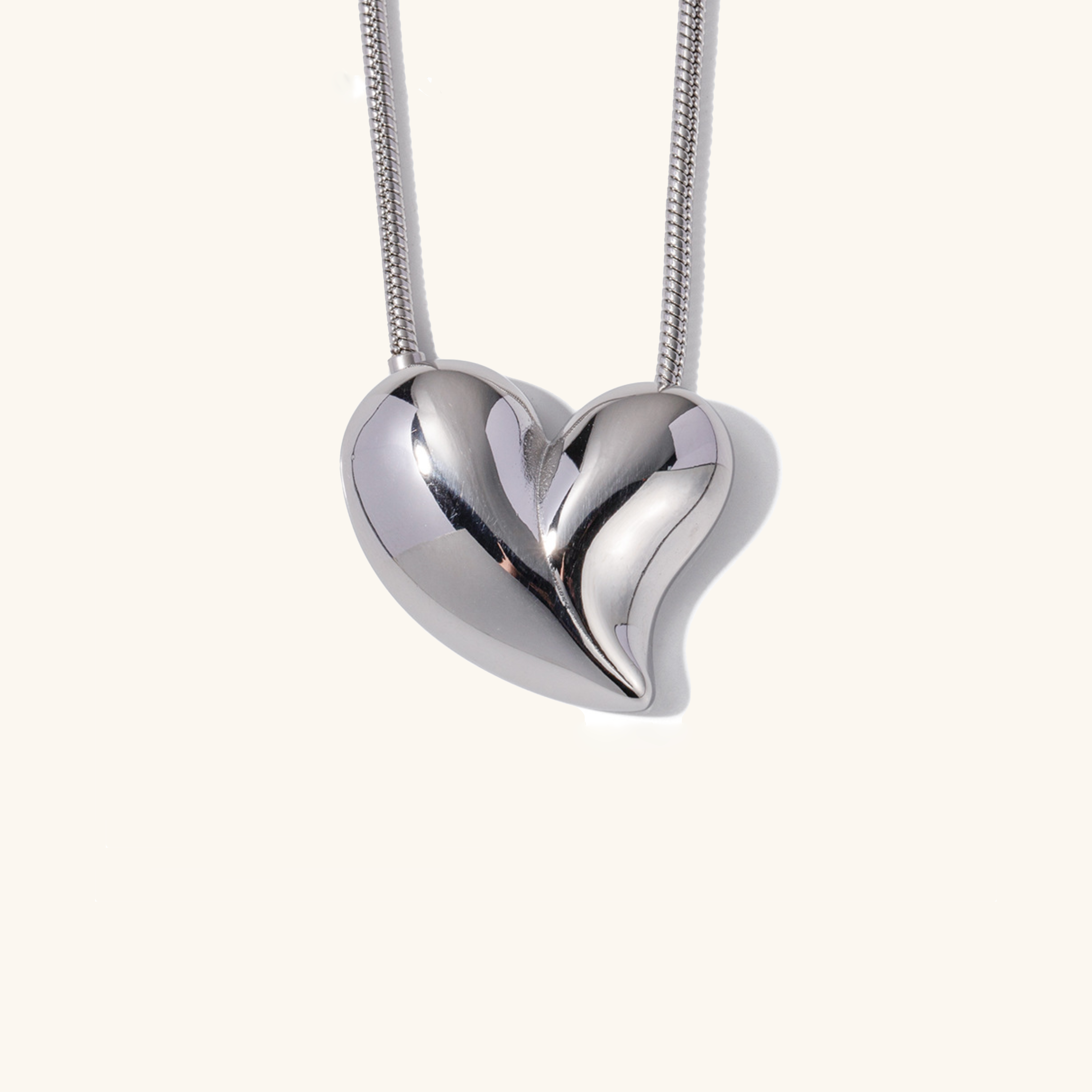 Dorothea Heart Pendant